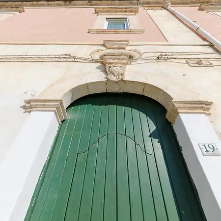 Palazzo Junno Dimora D'epoca Apartment